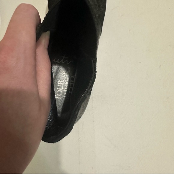 Un Tour En Ville Stylish Black Patent Metallic Leather Ankle Boots Sz 42 / US 11 - Picture 14 of 14